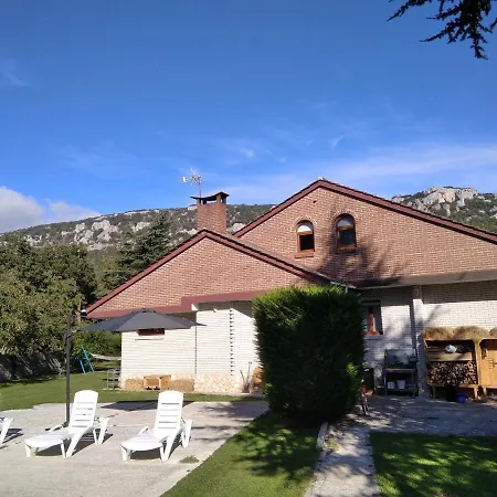 Kira En Merindades בית נופש *